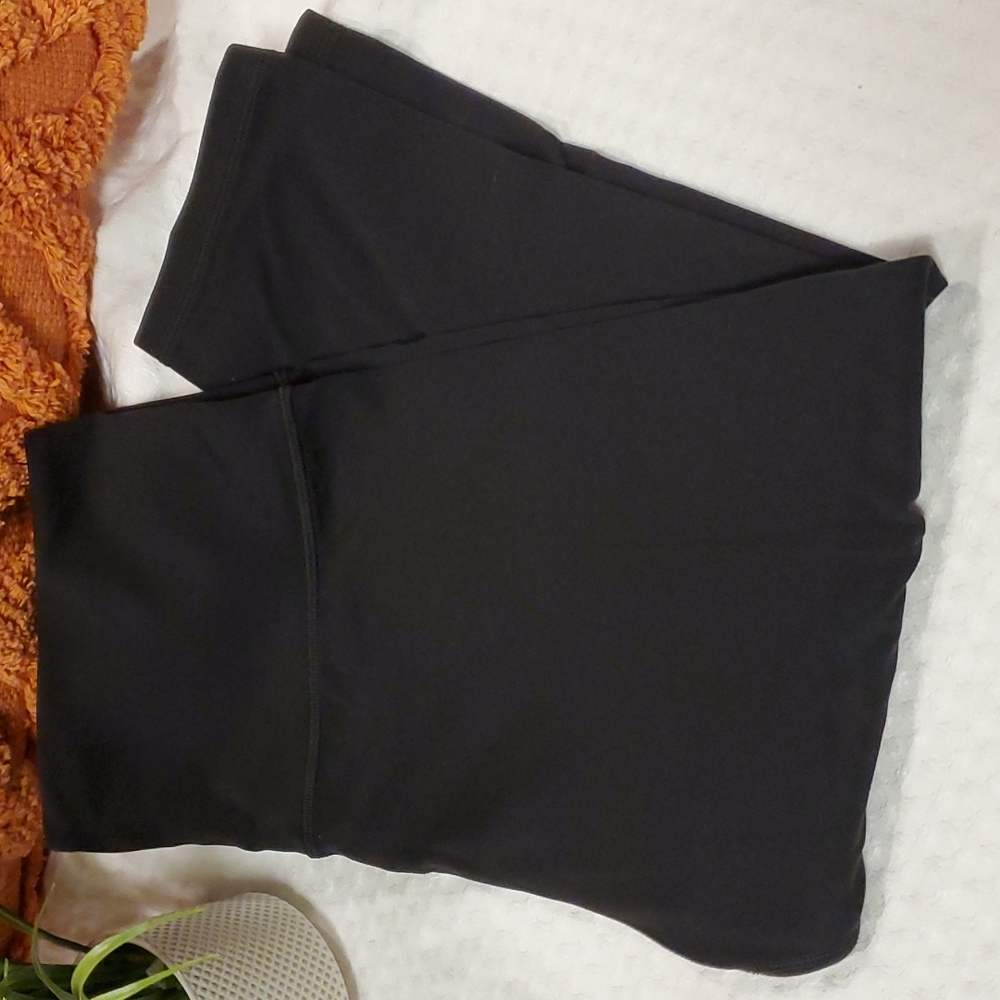 Athleta Elation Capri Leggings Yoga